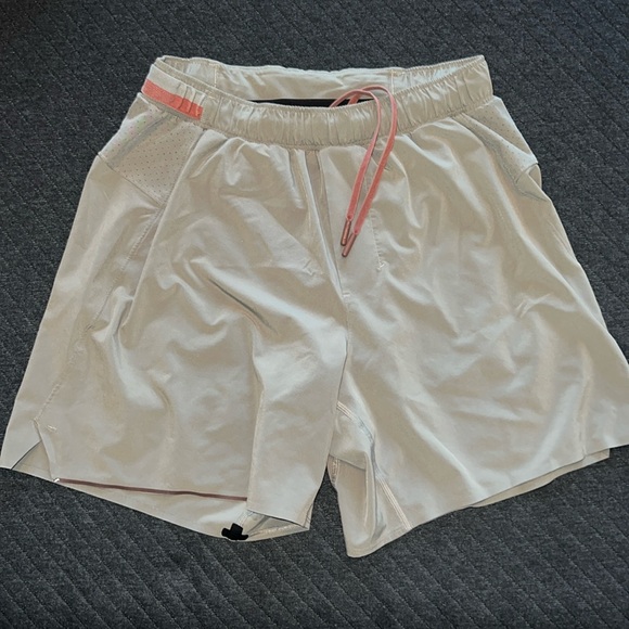 Lululemon Surge Shorts Lined - Picture 1 of 3